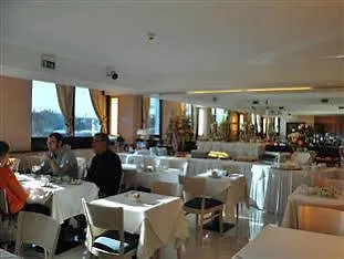 Residence Golf Hotel Opera 4*,